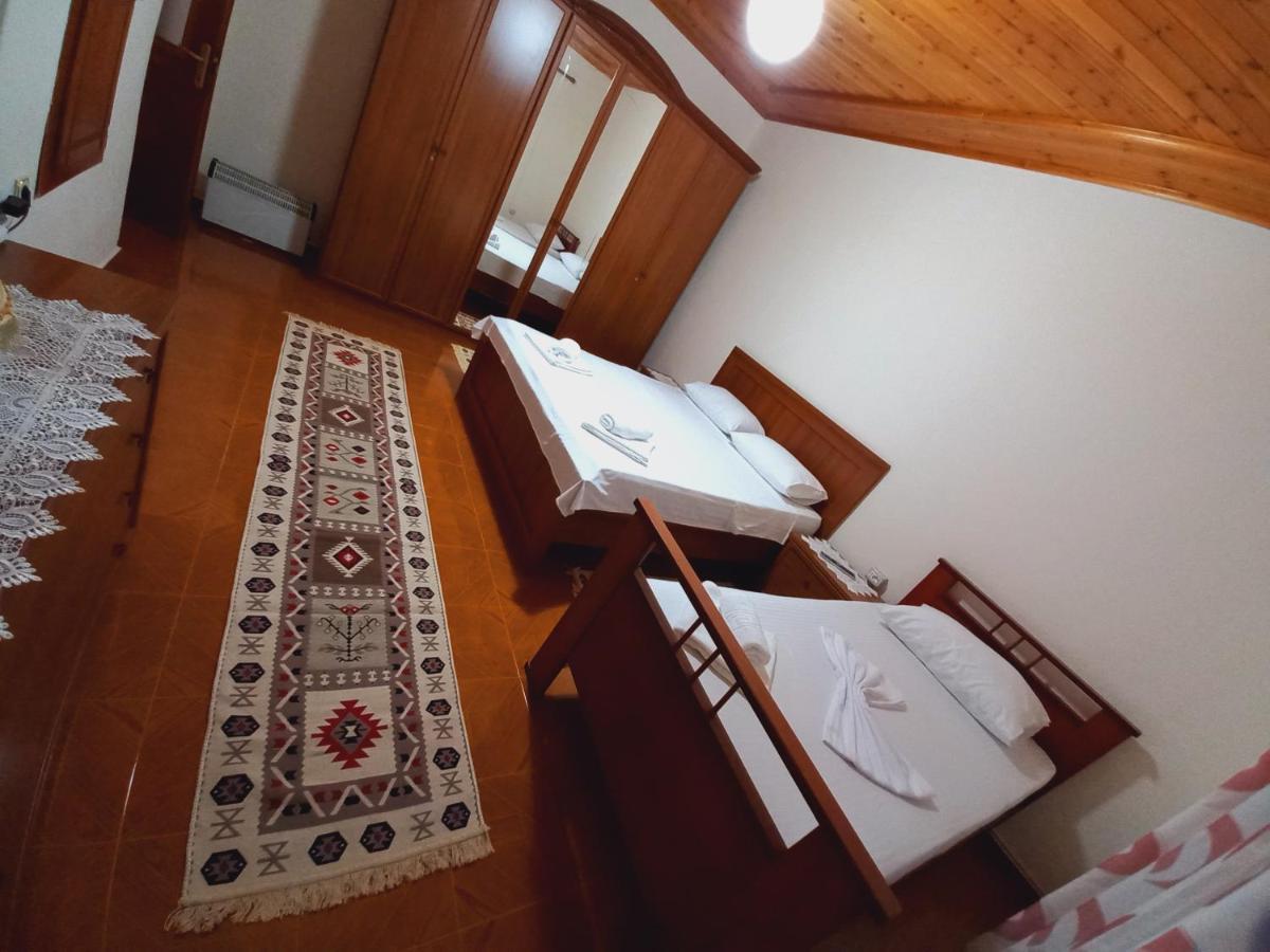 Sokolli Guest House Gjirokastër Exterior foto